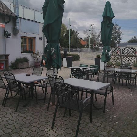 Lei'S Wok Hotel Neusiedl am See Exterior photo